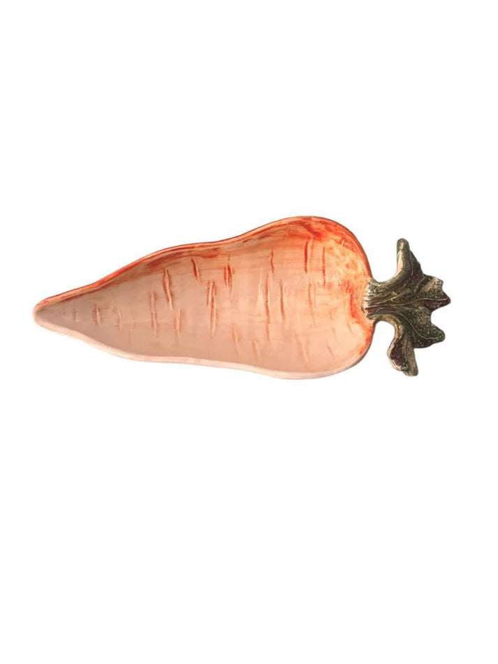 Vista dall’alto bolo in ceramica artigianale a forma di carota Virginia Casa