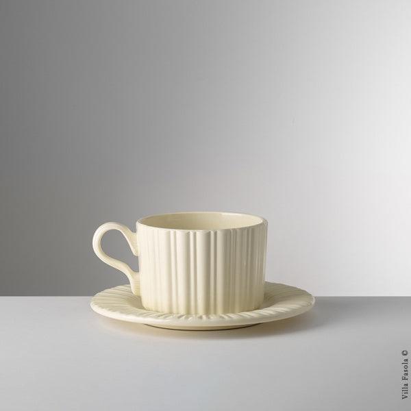 Teatime teacup with saucer Mario Luca Giusti collection