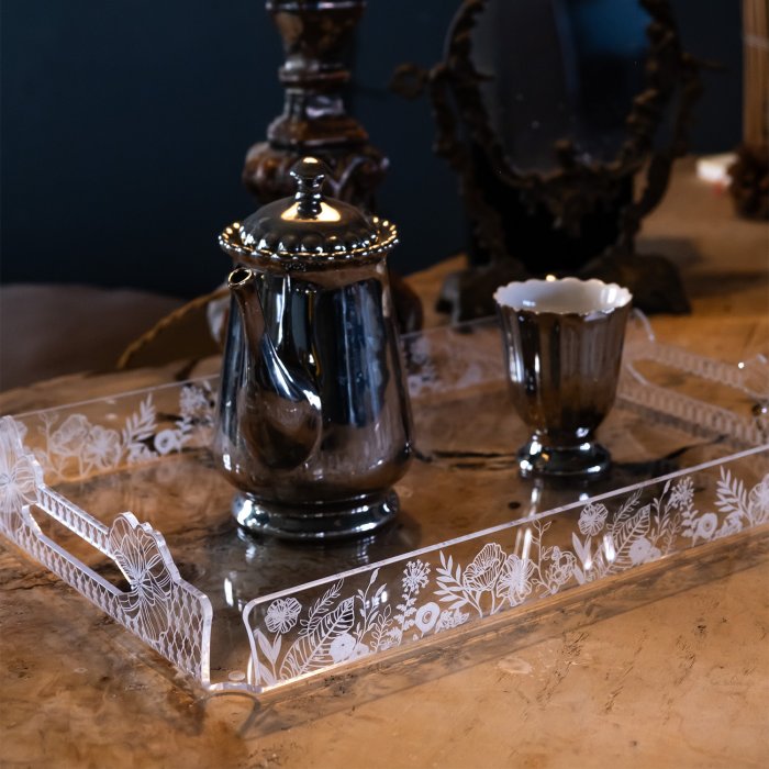 Vassoio grande Le Jardin di Vesta,in materiale infrangibile con decoro floreale, perfetto per yacht e bordo piscina, misure altezza 7,5 cm, larghezza 45 cm, profondità 31 cm