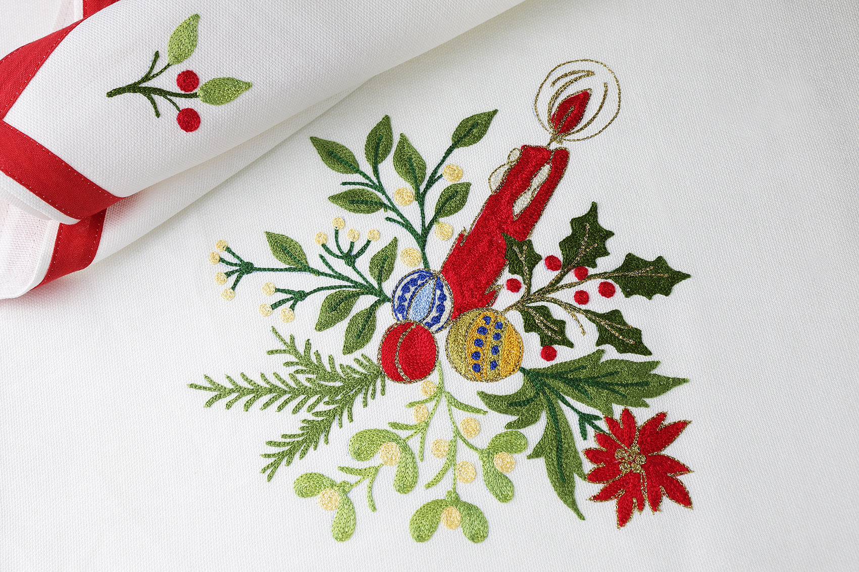 La tavola delle feste: eleganza artigianale e dettagli che fanno la differenza