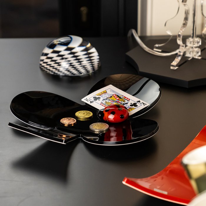 Vuota tasche Vesta in cristallo acrilico rosso a forma di fiori, ispirato ai semi delle carte da gioco, con soldi e altri oggetti