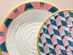 Set da 2 piatti Modern Vesta in melamina con design geometrico, eleganti e resistenti per uso quotidiano e outdoor