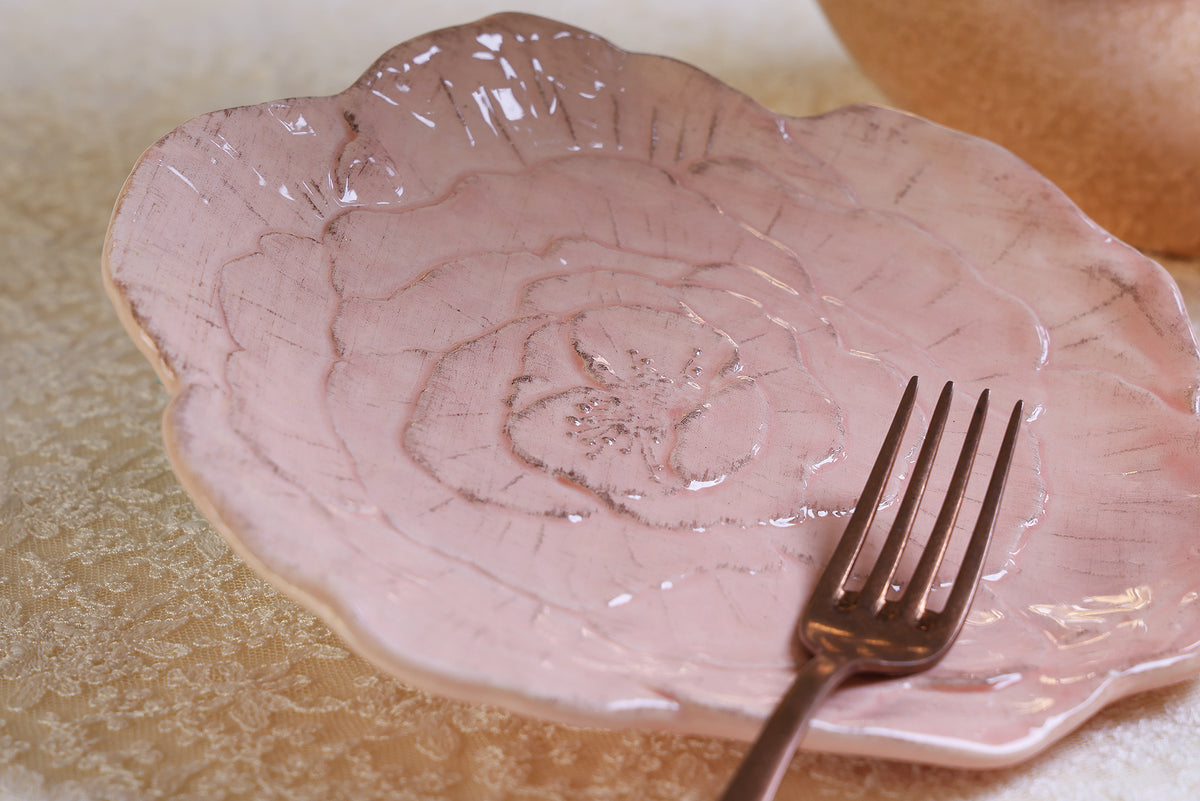 Piattino Rosa – poesia e artigianalità sulla tavola