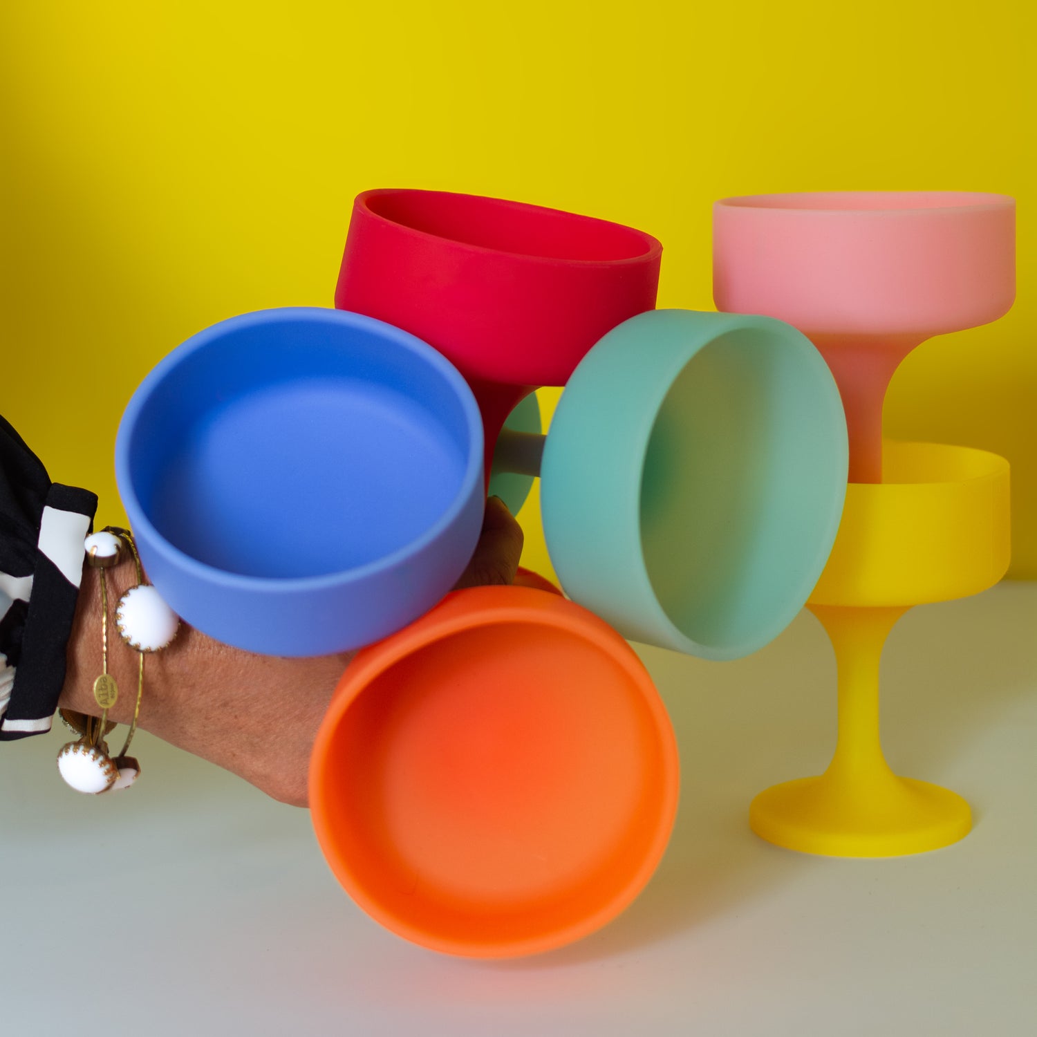 Coppa in silicone MECC di Porter Green: design, colore e sostenibilità per ogni brindisi
