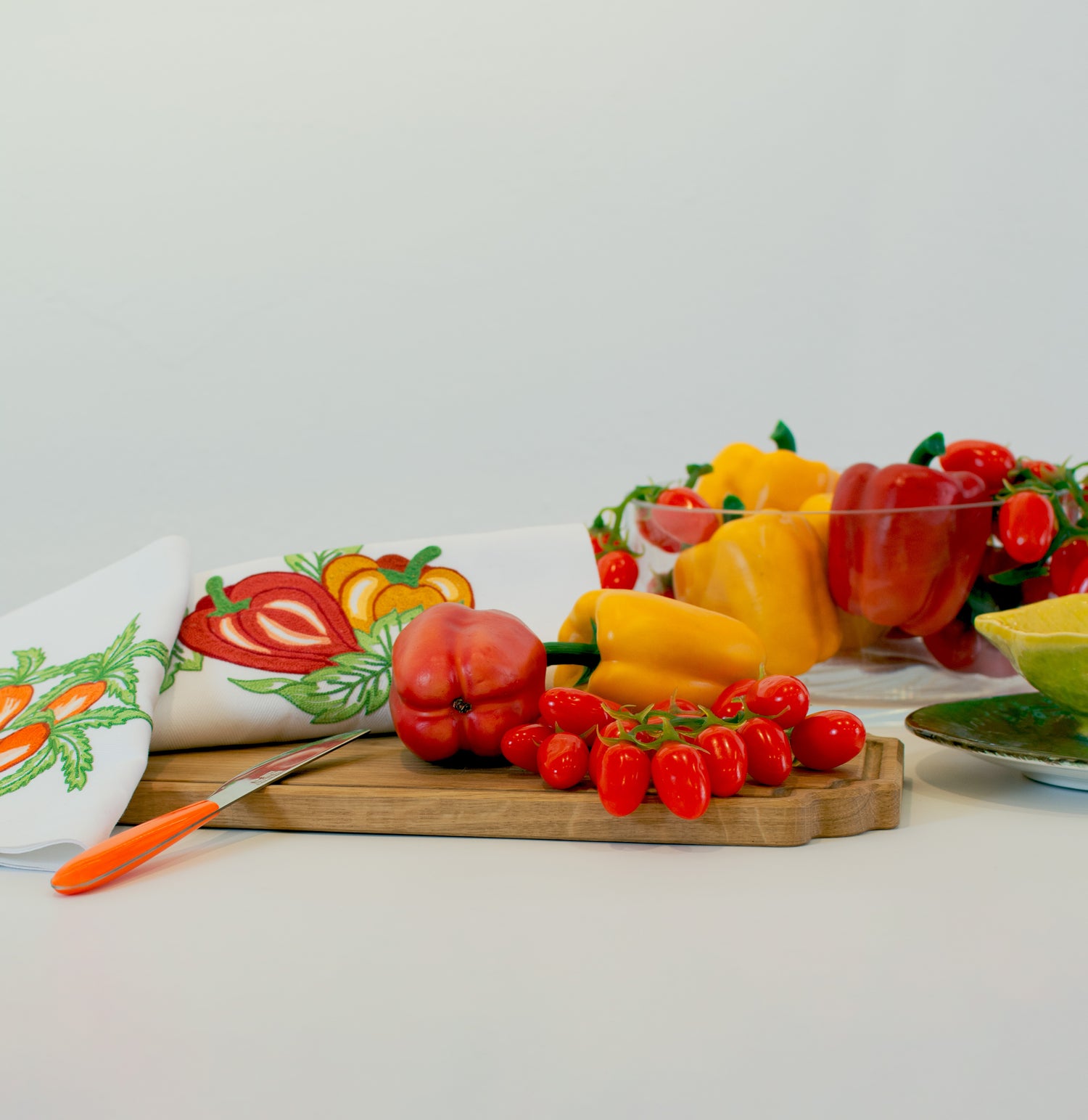 Dutchdeluxes oak cutting board: craftsmanship and natural design