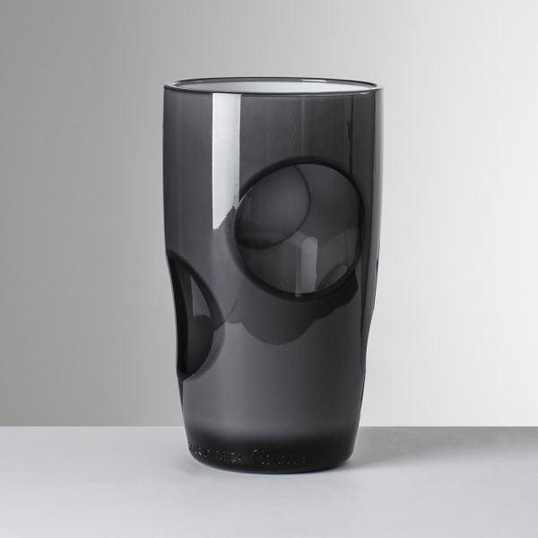 Bicchiere Zeynep in cristallo acrilico grigio  Mario Luca Giusti, disponibile in più colori