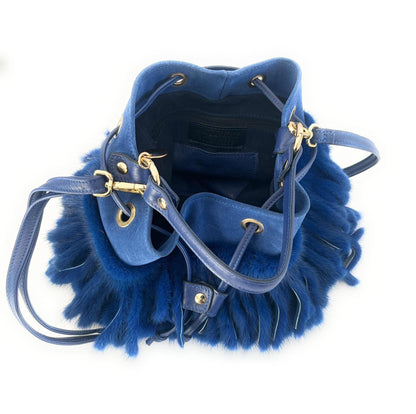 Sac femme bleu en cuir suédé et fourrure de vison