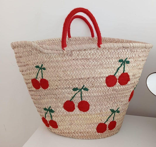 Borsa in foglie di palma con ricami in lana (ciliegie), fatta a mano - MARIKA DE PAOLA - HOME DECOR