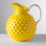 Brocca Sister Rosetta giallo fluo di Mario Luca Giusti in cristallo acrilico, design sfaccettato elegante, utilizzabile come brocca o vaso decorativo

