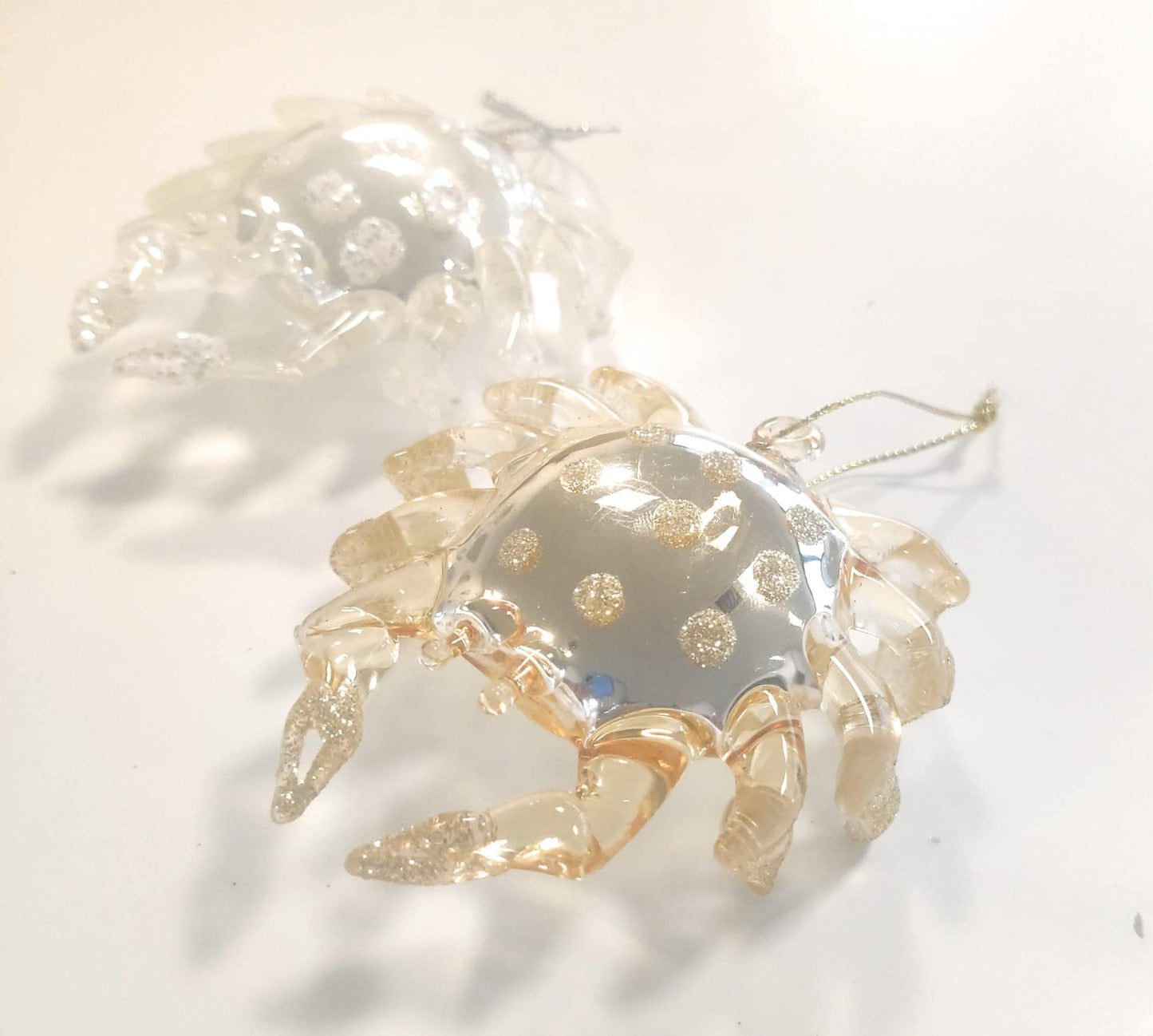 Pack de 2 petits crabes - Décorations de Noël, 1 couleur or et 1 couleur nacre