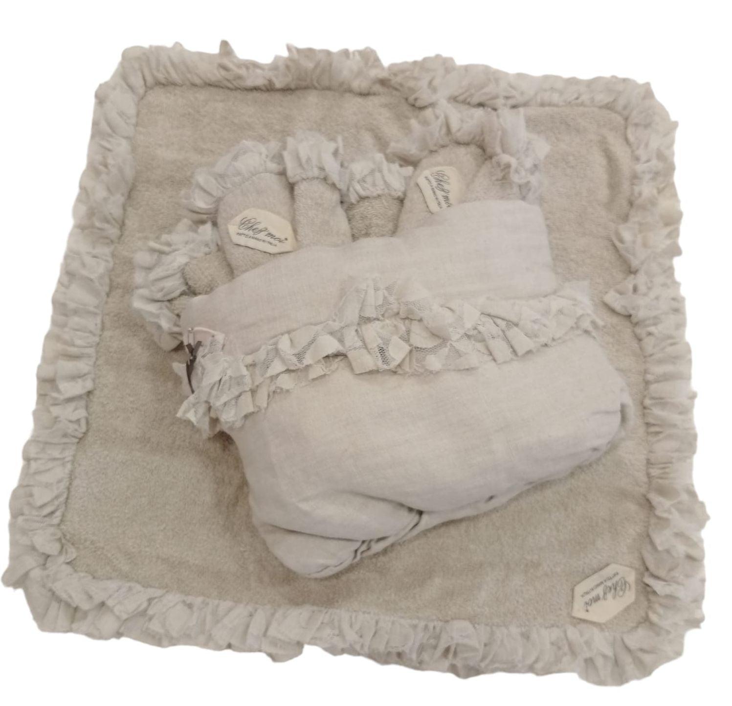 Set lavette artigianali in spugna con pizzo, pochette coordinata in lino, colore argilla, fatto a mano in Italia, ideale per ospiti o regalo raffinato