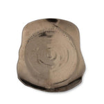 Piatto in terracotta smaltata platino Dutch Deluxes visto dall'alto, design organico ed elegante