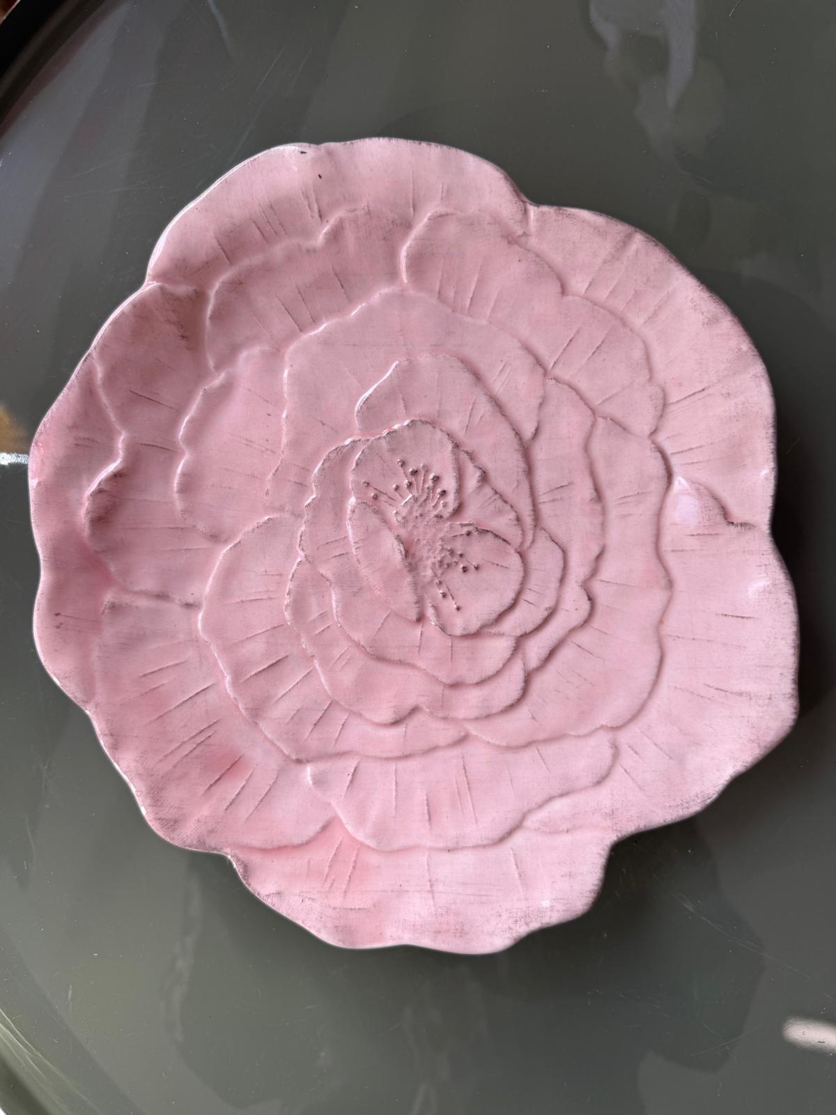 Piattino Rosa – poesia e artigianalità sulla tavola