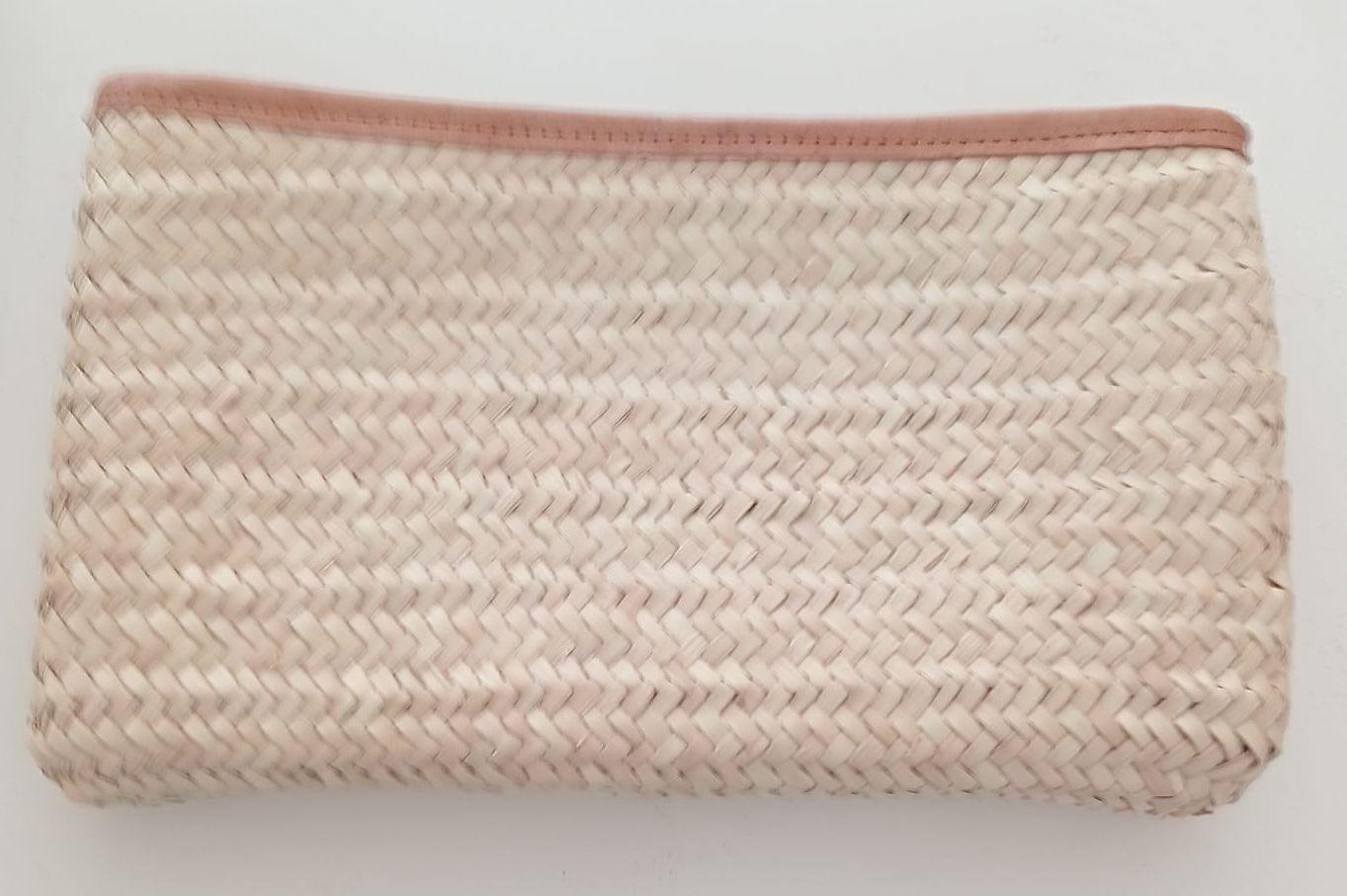 Rectangular clutch bag made main and woven in palmier stripes with broderie en laine, motif La Vie Est Belle