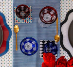 Sottobicchieri acrilici Vesta modello Ethnic, fatti a mano in Italia con design geometrico e colori vivaci con bicchieri e cucchiaini