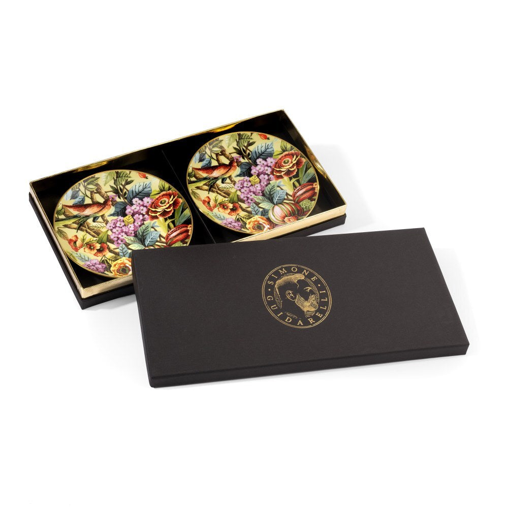 Set di 2 piattini pane avocado Exotic Jungle di Simone Guidarelli con confezione regalo nera e dettagli oro.
