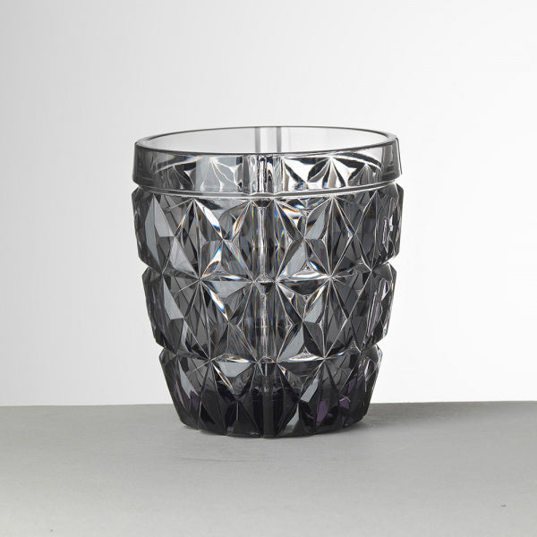 Bicchiere Stella grigio fumé in acrilico effetto cristallo firmato Mario Luca Giusti, resistente e raffinato