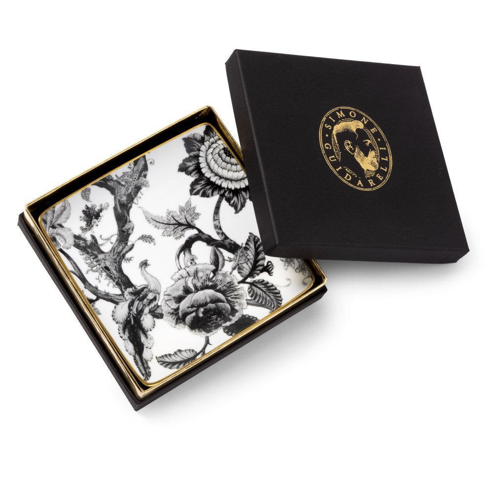Svuotatasche quadrato Secret Garden Simone Guidarelli in porcellana con decoro di gru stilizzate bianco e nero, bordo rifinito in vero oro e scatola regalo elegante.