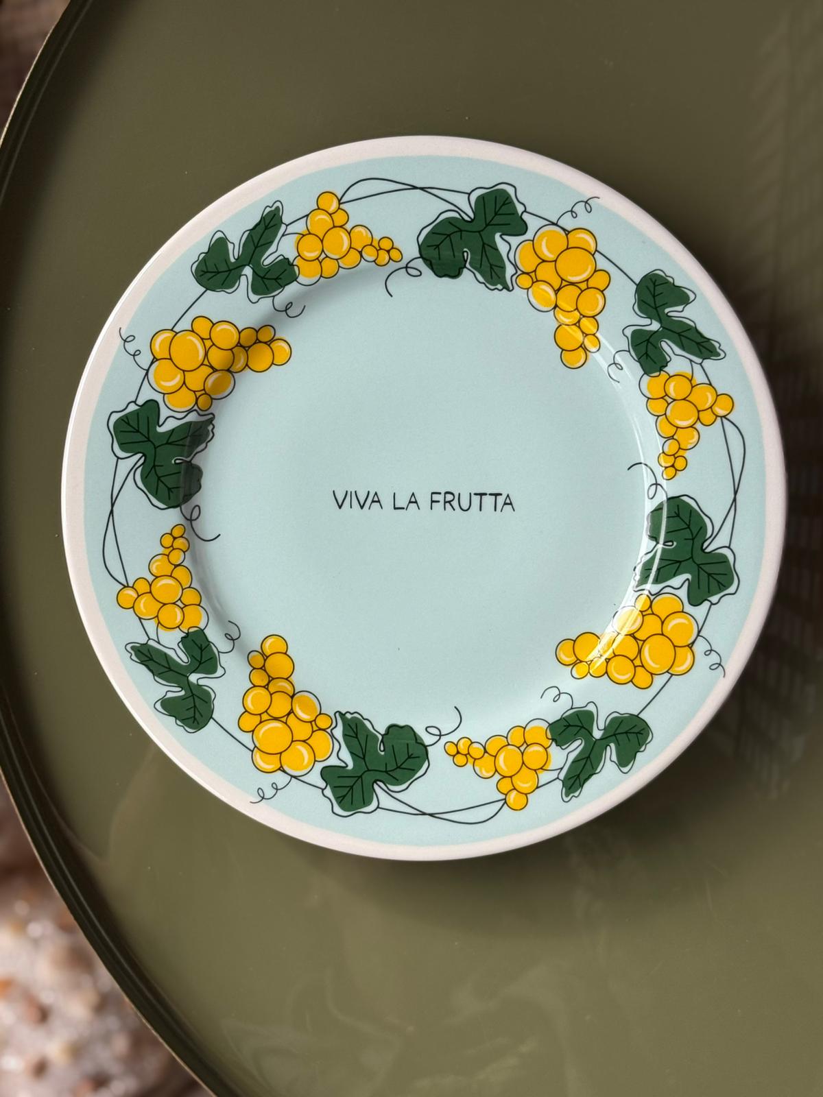 piatto Viva la Frutta uva diametro 21 cm fondo azzurro